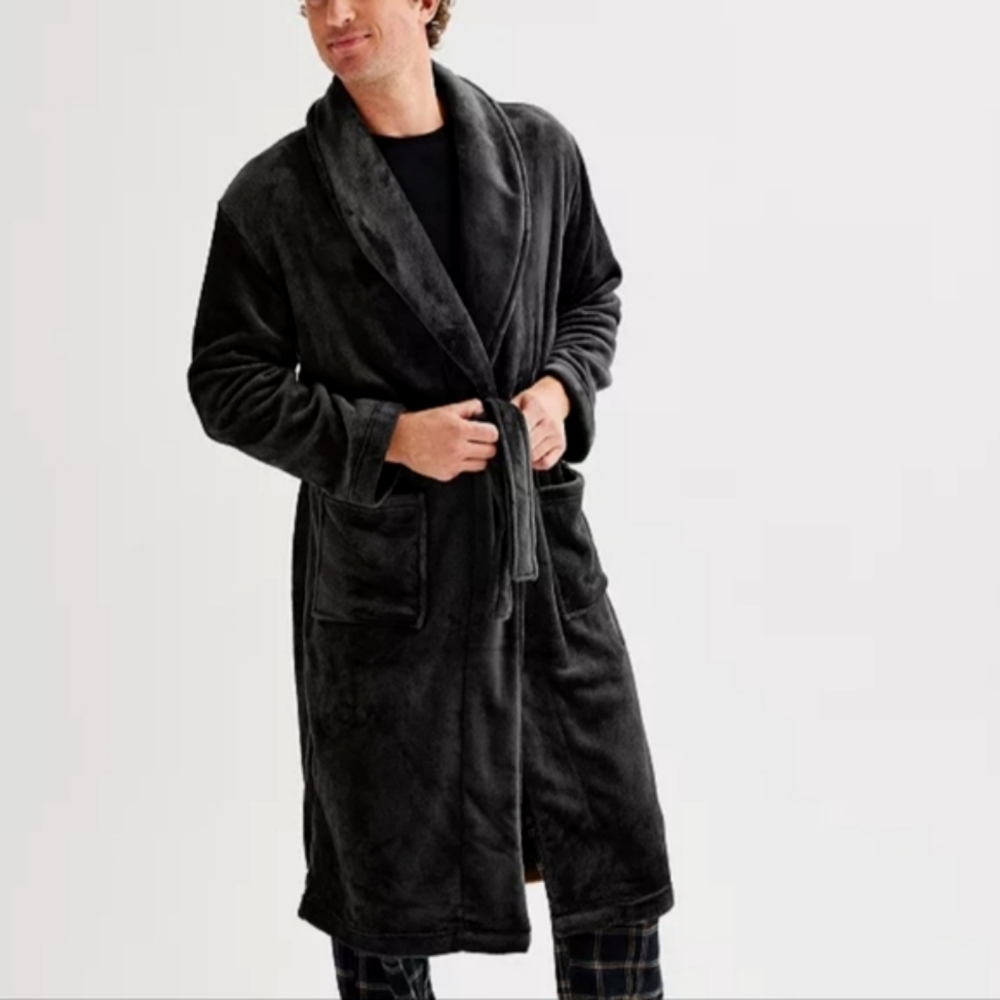 Men's NWOT robe with pockets and removable belt by Sonoma- Black, Size S/M